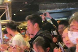 媒体人谈何小珂：成年后速度优势不明显了，最适合他的是影锋